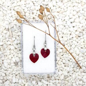 Srdíčkové náušnice červené