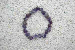 Náramek z ametystu